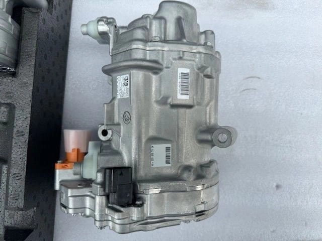 Compresor de aire acondicionado A0008307804 Mercedes