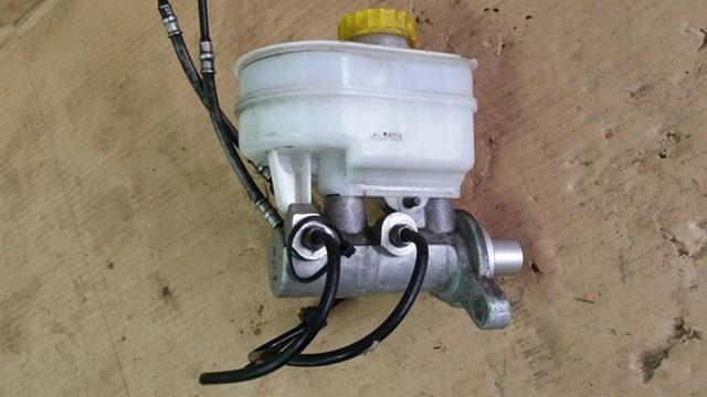 Comprar 0204Y24459 Iveco Cilindro maestro de frenos