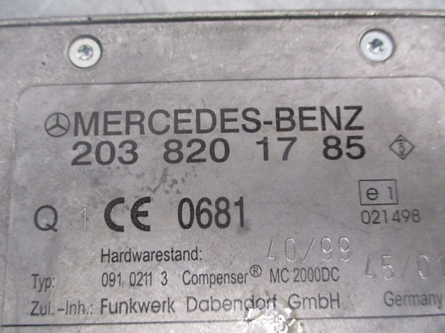 Amplificador de señal de antena 2038201785 Mercedes