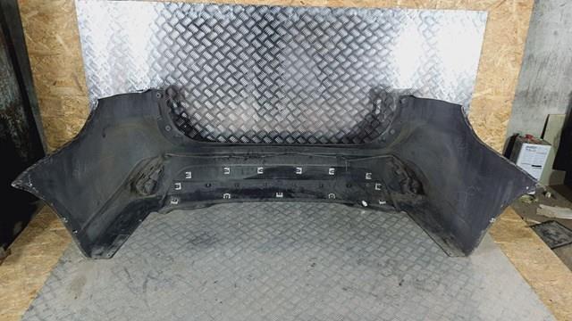 Parachoques trasero 6410F375 Mitsubishi
