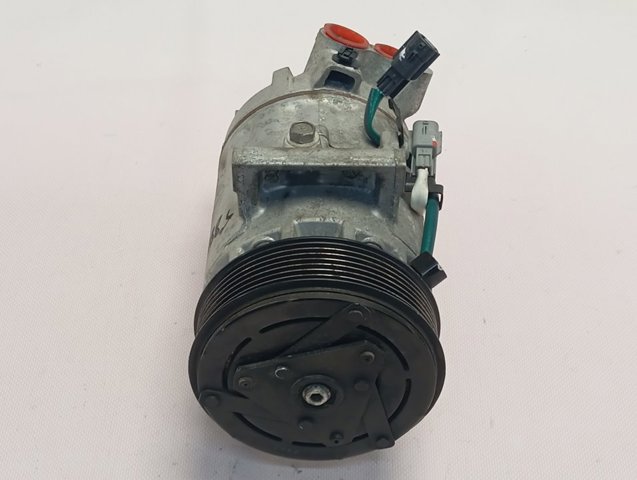 Compresor de aire acondicionado 926004423R Renault (RVI)