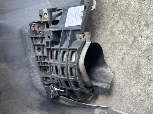 Comprar 850185NA0A Nissan/Infiniti Soporte del parachoques trasero derecho