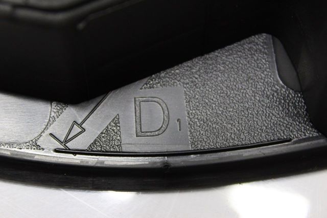 Moldura de guardabarros delantero izquierdo Peugeot/Citroen 3555515