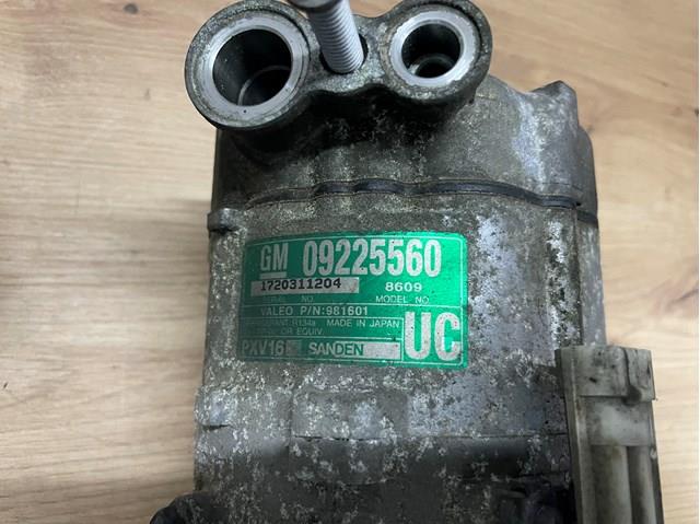 Compresor de aire acondicionado 09225560 General Motors