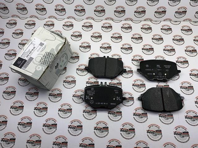 Pastillas traseras Mercedes A0004209602