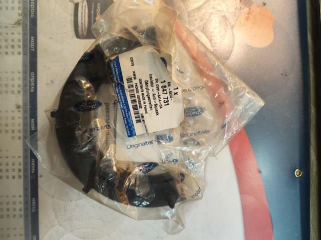 Espaciador de goma inferior del resorte delantero CV615414CA Ford