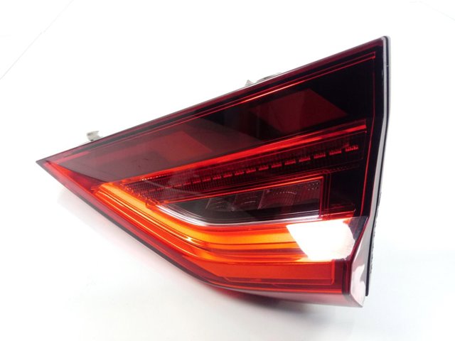 Piloto trasero interior derecho VAG 82A945094C precio, desde 143,75 EUR