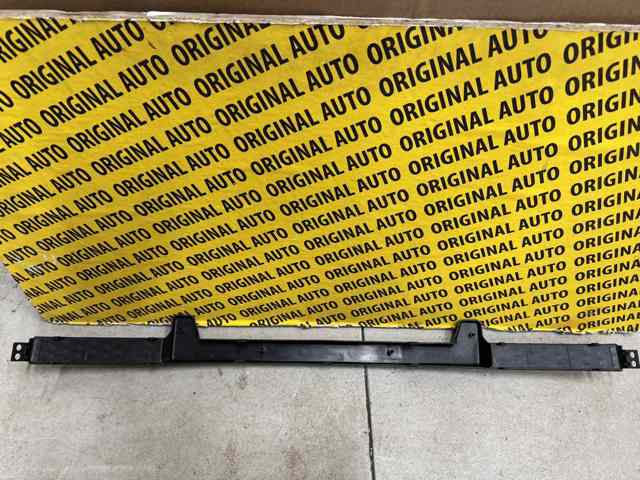 865622W000 Hyundai/Kia Rejilla del parachoques delantero, central