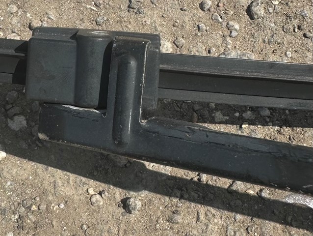  Brazo del limpiaparabrisas Mazda 3 