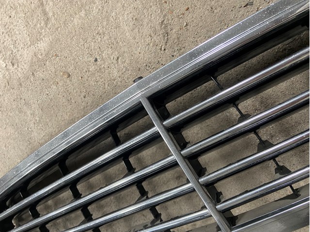 Rejilla delantera Mercedes A2038800223 precio, desde 119,91 USD