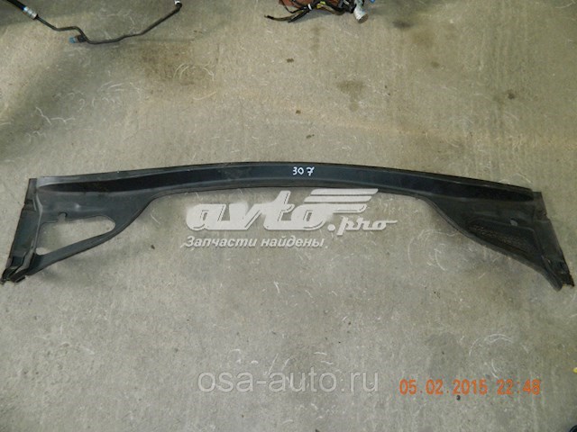 8251X5 Peugeot/Citroen vierteaguas