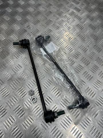 Bieleta de suspensión delantera derecha Nissan/Infiniti 546186RR0A
