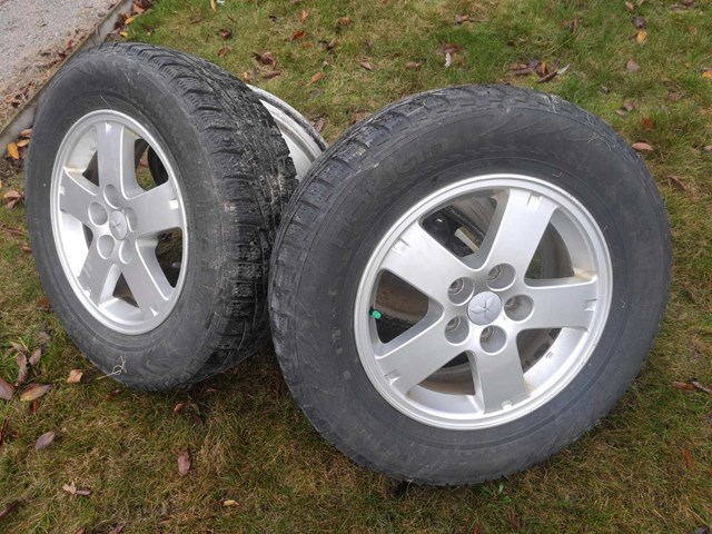 MN184277 Mitsubishi Aros