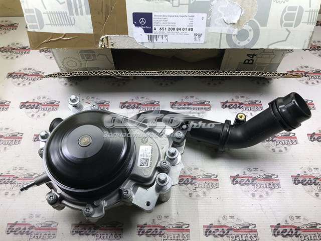 Comprar A651200840180 Mercedes Bomba de agua para motor