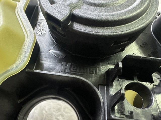 Comprar 06Q103495G VAG Separador de aceite del sistema de ventilación del cárter