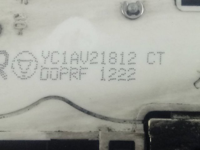  YC1AV21812CT Ford
