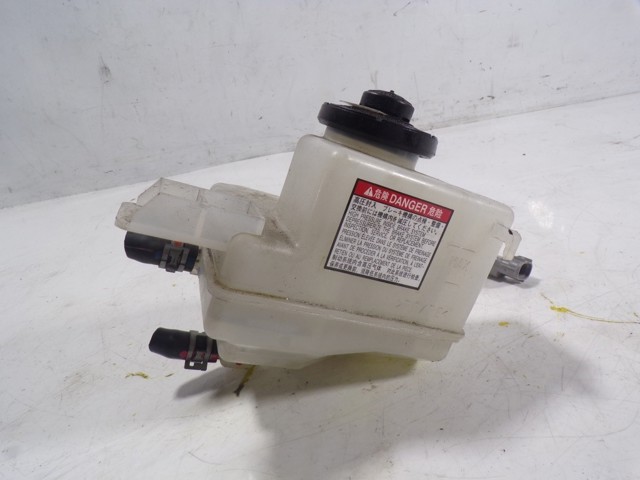  Depósito de líquido de frenos Toyota Prius 