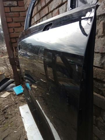 Puerta delantera derecha 32228849 Volvo