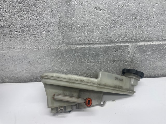 Depósito de líquido de frenos, lindro de freno principal Opel Astra K 