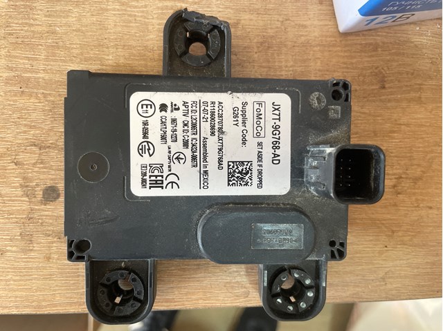 JX7T9G768AD Ford Sensor de distancia por radar