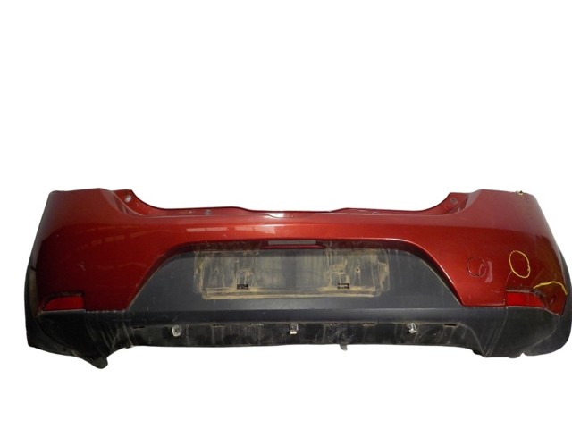 Parachoques trasero 850109175S Renault (RVI)