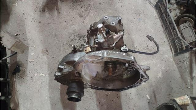 F18W374 Opel Transimisión manual