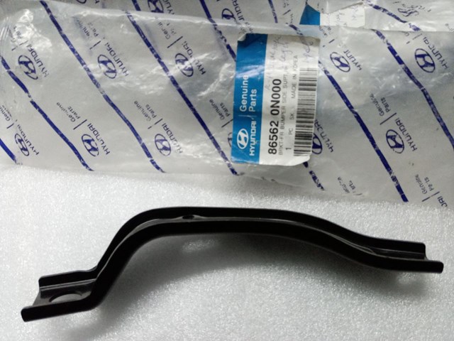 865620N000 Hyundai/Kia soporte de parachoques delantero derecho