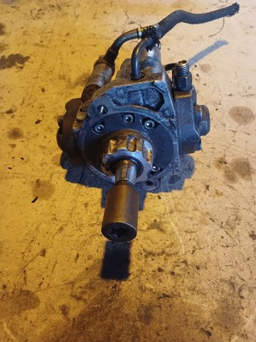 Bomba inyectora 16700AW402 Nissan/Infiniti