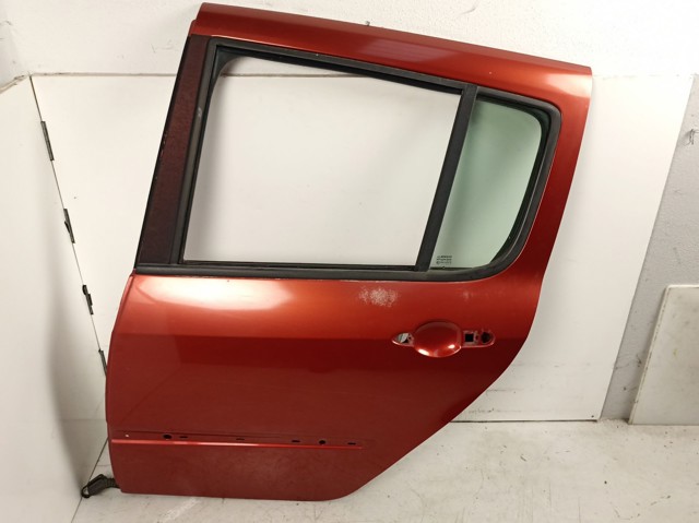 Puerta trasera izquierda 7751475519 Renault (RVI)