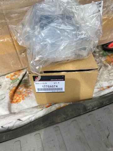 Comprar Caja del filtro de combustible Mitsubishi Pajero IV LONG V90