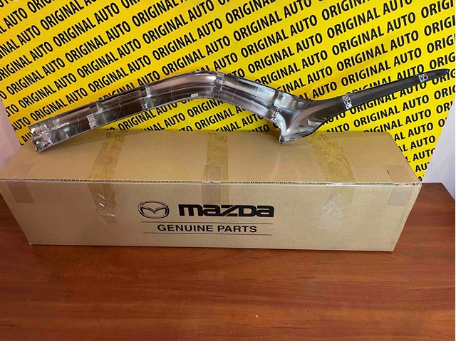 Moldura izquierda de la parrilla del radiador Mazda KB8A507K1B precio, desde 71,10 EUR