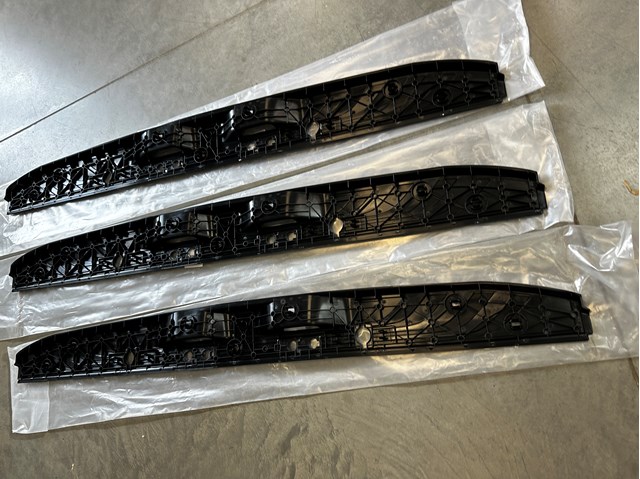 Comprar A9106862600 Mercedes Revestimiento de panel trasero del maletero