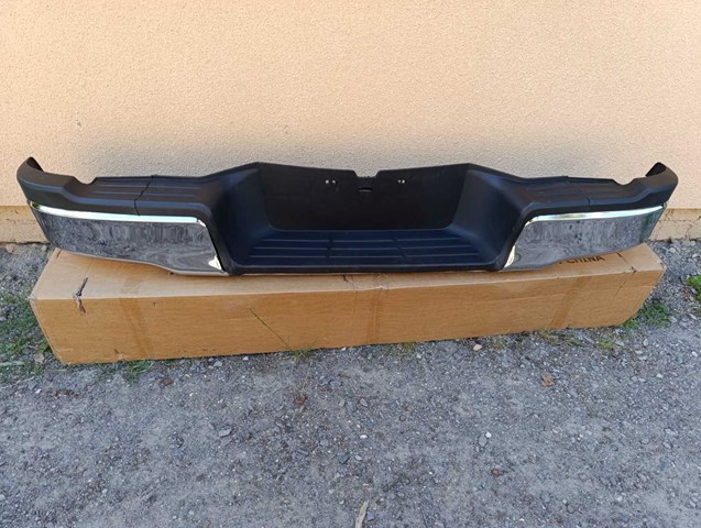 Paragolpes trasero Toyota 521590K301