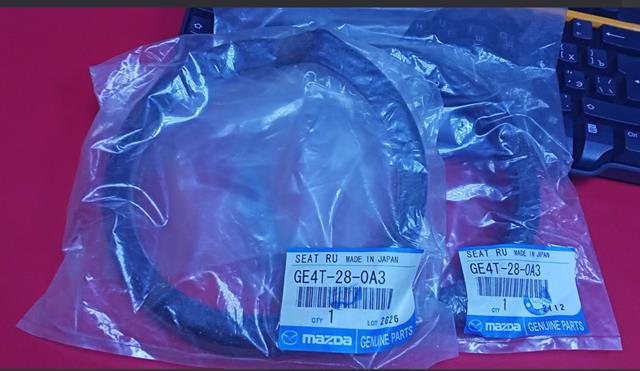 Caja de muelle, Eje trasero, inferior Mazda 626 5 (GF)