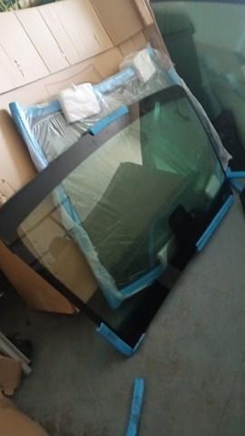 KD8D63900C9D Mazda Parabrisas delantero 