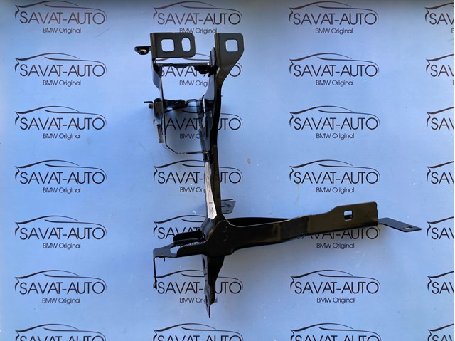 Soporte de fijación del faro delantero derecho 51648071632 BMW