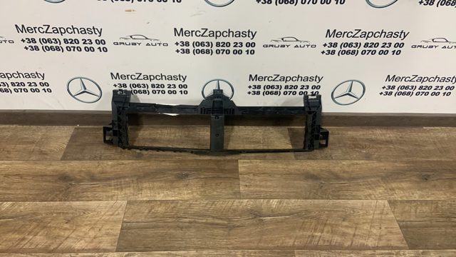 2478807101 Mercedes Persiana del radiador