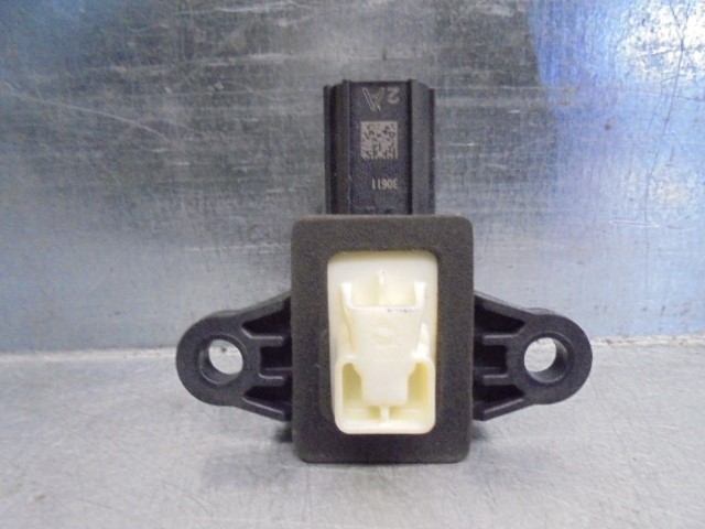 BJ3214B296AB Land Rover 
