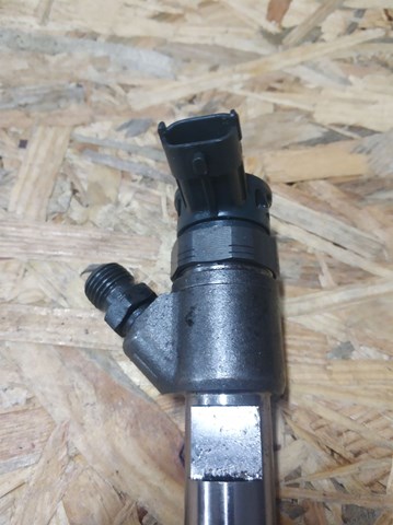 35062015F Chrysler Inyector de combustible
