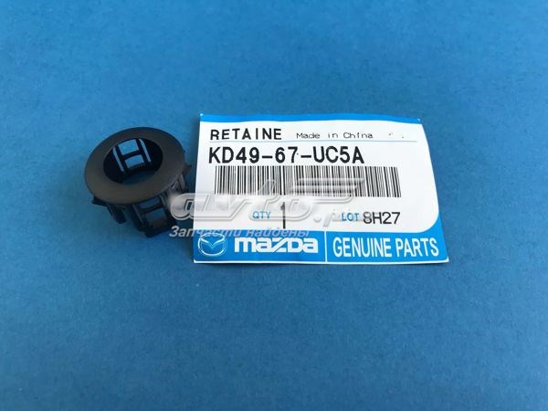 KD4967UC5A Mazda soporte para sensores de estacionamiento trasero lateral