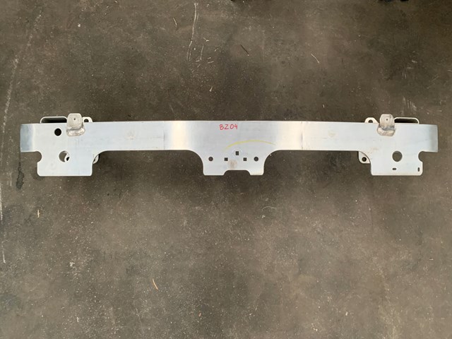 Refuerzo paragolpes delantero Opel 9835607480