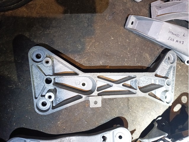 22316796605 BMW Soporte de la caja de cambios