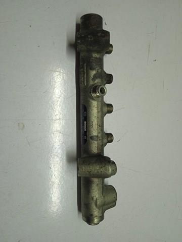 0445214049 Bosch Rampa de combustible