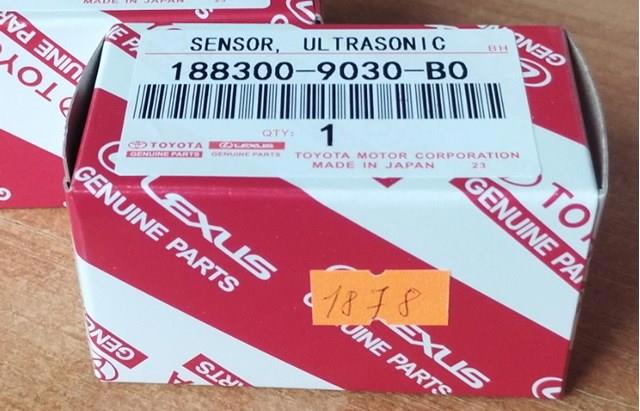 188300-9030 Denso soporte para sensor de estacionamiento delantero lateral