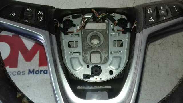 Volante multifuncion Opel 13351029