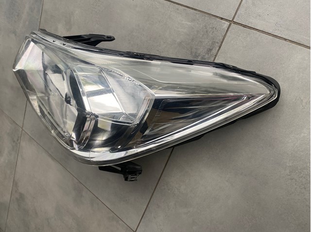 84001SG031 Subaru Faros