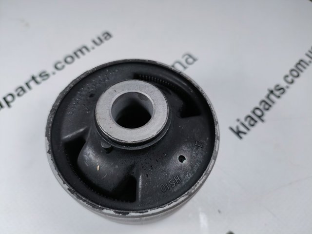 silentblock del eje trasero CTR CVKH202