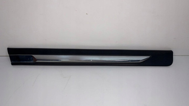 828766FR0A Nissan/Infiniti Moldura inferior de puerta trasera derecha