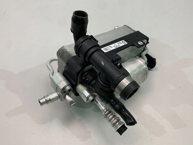 6842989 BMW Radiador de aire acondicionado