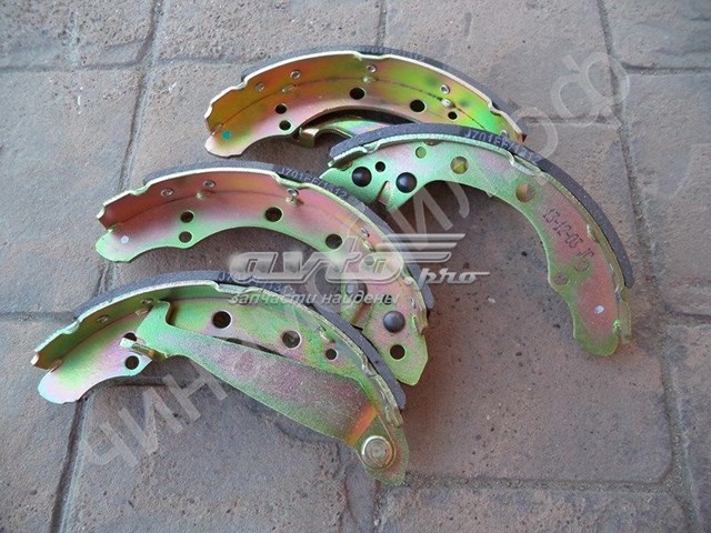 Zapatas de freno de tambor traseras Chery A153502170 precio, desde 18,10 EUR